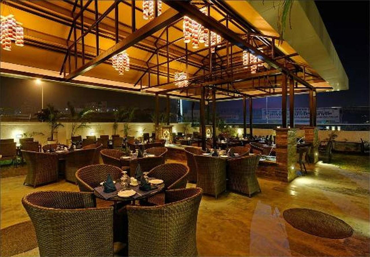 Food & Drinks, Deccan Pavilion, Pune