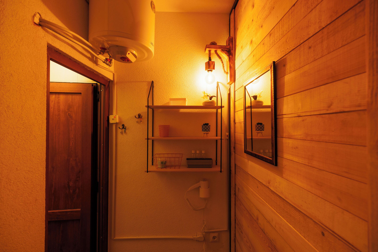Bathroom 4, Xhubleta Room - Old Bazaar, Peć