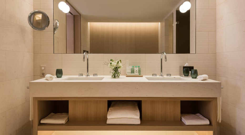 Bathroom 4