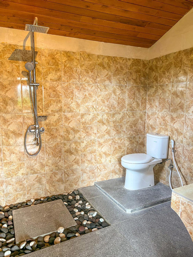 Bathroom 9