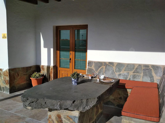 Others 5, Villa Piedra, Las Palmas