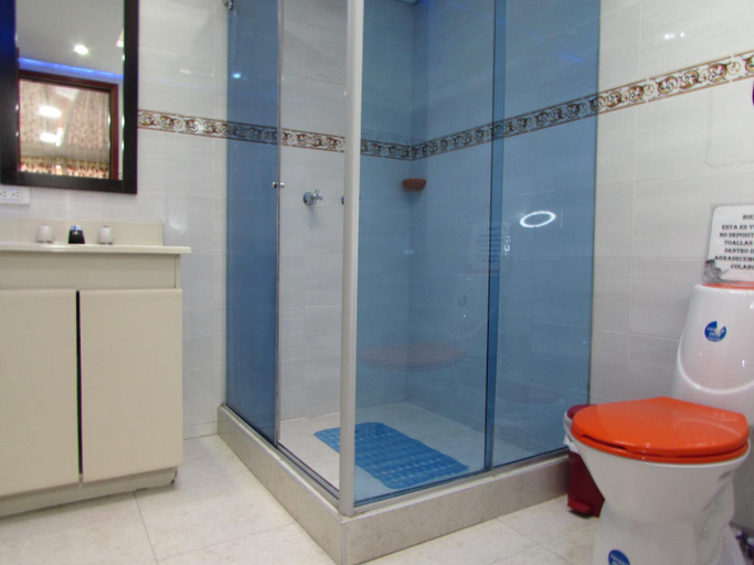Bathroom 3, Touristic House, Santafé de Bogotá