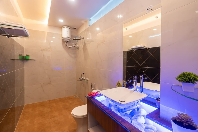 Bathroom 2, Hotel Luxmi Vilas Inn, Tehri Garhwal
