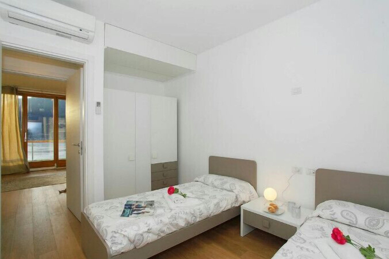 Bedroom 4, Riva Bellano Margherita 3, Lecco