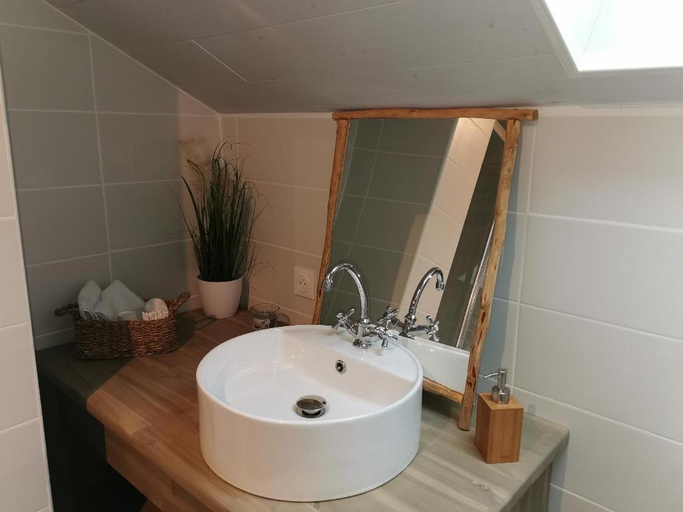 Bathroom 3, ETCHE ARGUINIA CHAMBRES HOTES et SPA, Pyrénées-Atlantiques