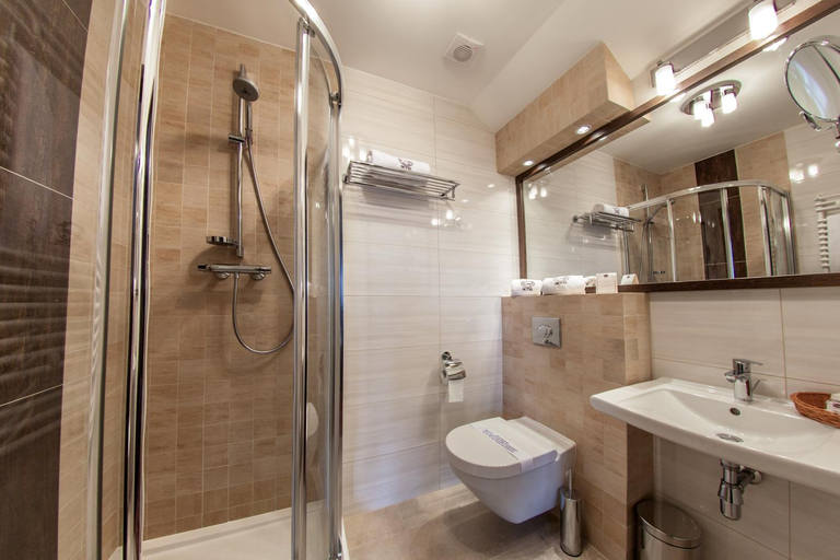Bathroom, Hotel Skarbek, Lubin