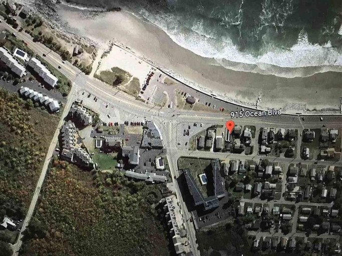 Beach Cottage on North Beach, Rockingham