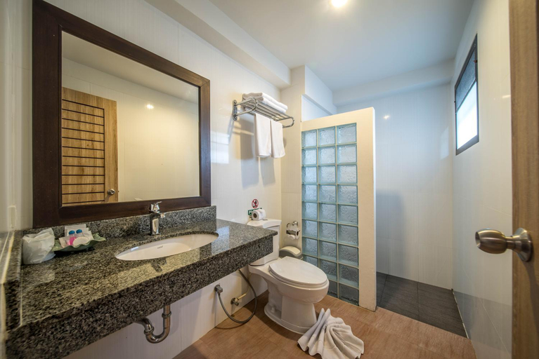 Bathroom 4, Kamala Beachfront Apartment, Phuket Island