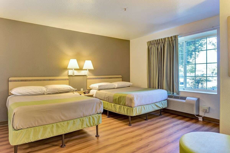 Bedroom 4, Studio 6 Belmont, CA – San Francisco - Redwood, San Mateo