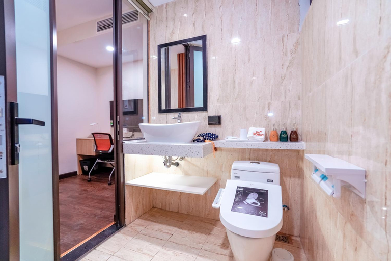 Bathroom 20