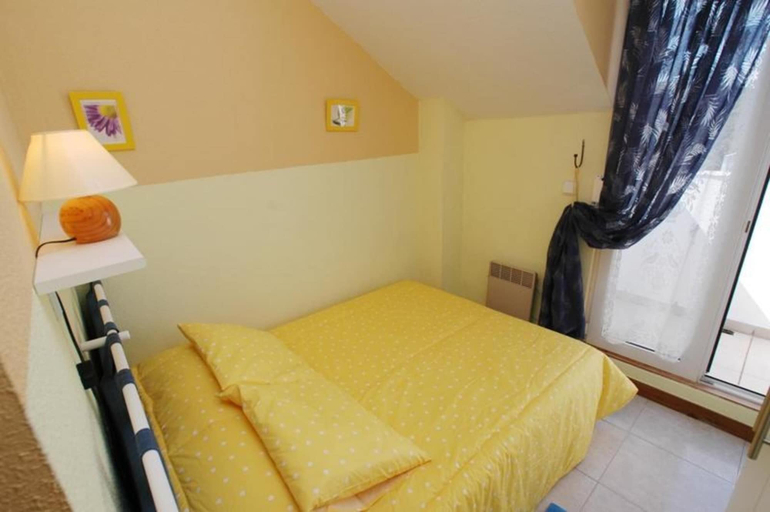 Bedroom 2, Apartment in Isla, Cantabria 102780 by MO Rentals, Cantabria