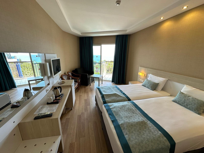 Bedroom 3, Riviera Hotel & Spa, Alanya