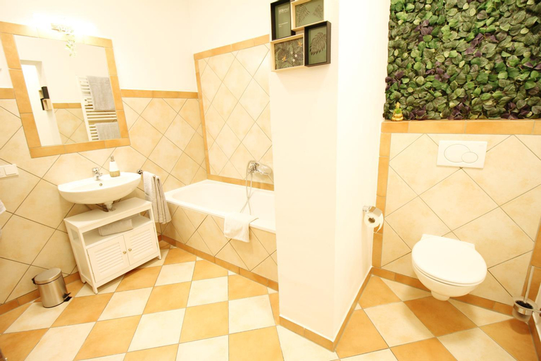 SECRET HIDEAWAYS tropical Feeling mit 2 Schlafzimmer nahe City l Messe l Flughafen l Hbf, Duisburg