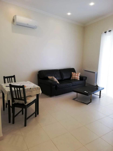 Others 5, Candido Reis Apartments, Lagos