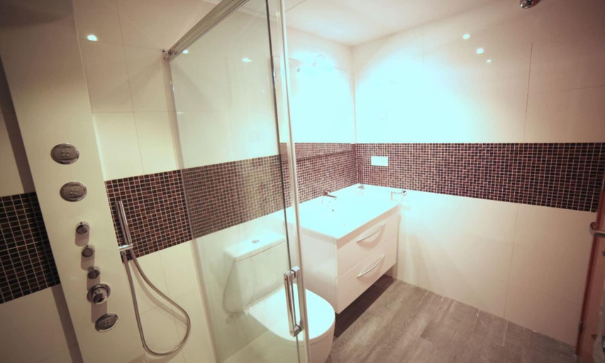 Bathroom 3, Villa in Lloret de Mar - 104833, Girona