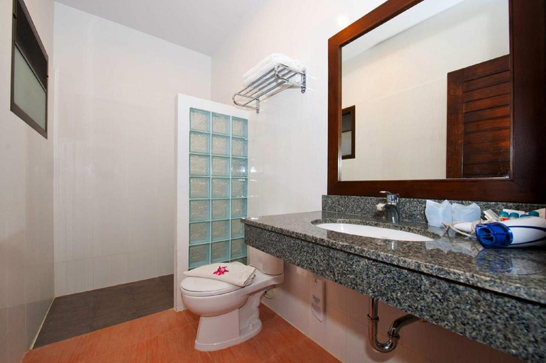Bathroom 4, Kamala Beachfront Apartment, Phuket Island