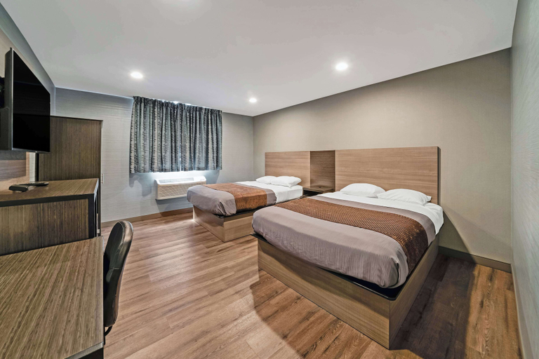 Bedroom 4, Americas Best Value Inn Foxboro, Foxborough