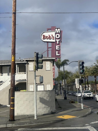 Others 3, Bob's Motel, Los Angeles