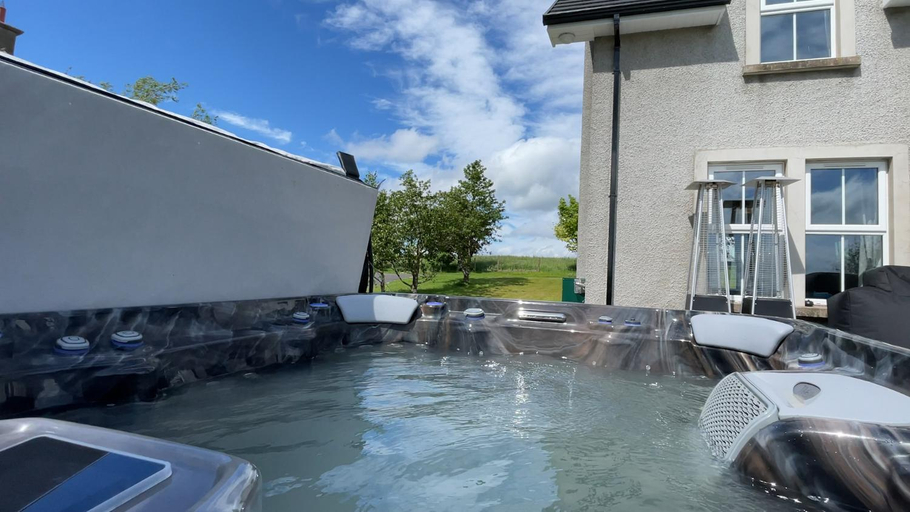 Sport & Beauty 2, Escape Ordinary at Lily's Pad, Fermanagh and Omagh