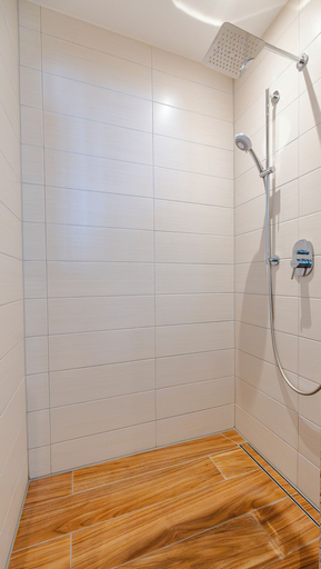 Bathroom 4, Henrys Sleeping Buttenwiesen, Dillingen an der Donau