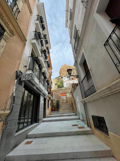 Others 5, UNIQ flats, Alicante