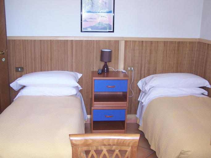 Bedroom 9