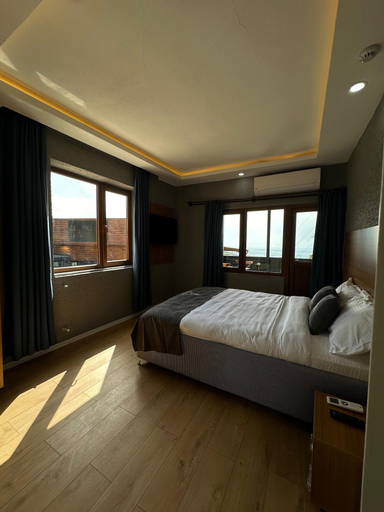 Bedroom 3, Bungaport Bungalows&Suites, Pazar