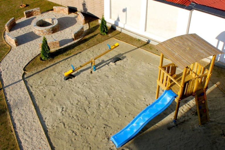 Others 3, Zafir Apartman Sarvar, Sárvár