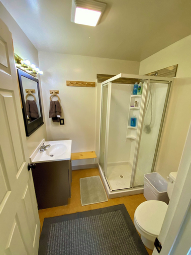 Bedroom 4, Meandering Moose Lodging, Matanuska-Susitna