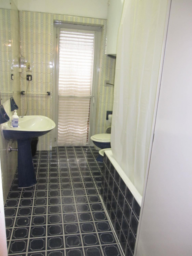 Bathroom 5, Star Hostel, Milano
