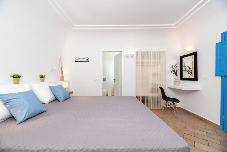 Bedroom 3, Seaside by Manos, South Aegean