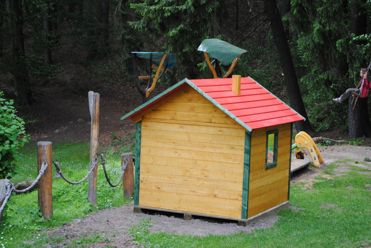 Others 3, Hotel pod Sikmou Vezi, Jičín
