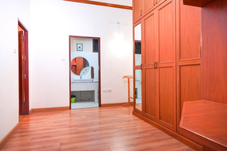 Bedroom 15