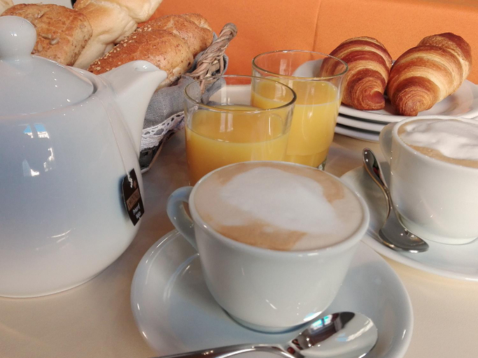 Others 3, 14 B&B, Sassari