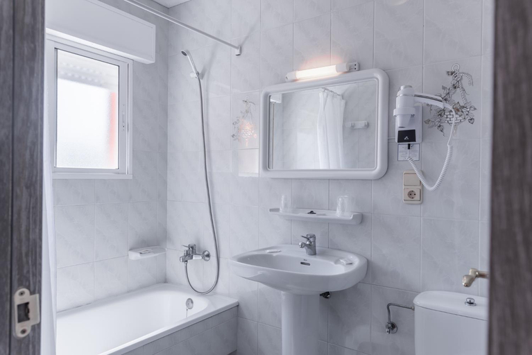 Bathroom 4, Los Naranjos, Pontevedra