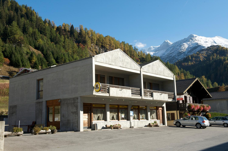 Others 3, Auberge des Charmettes, Entremont