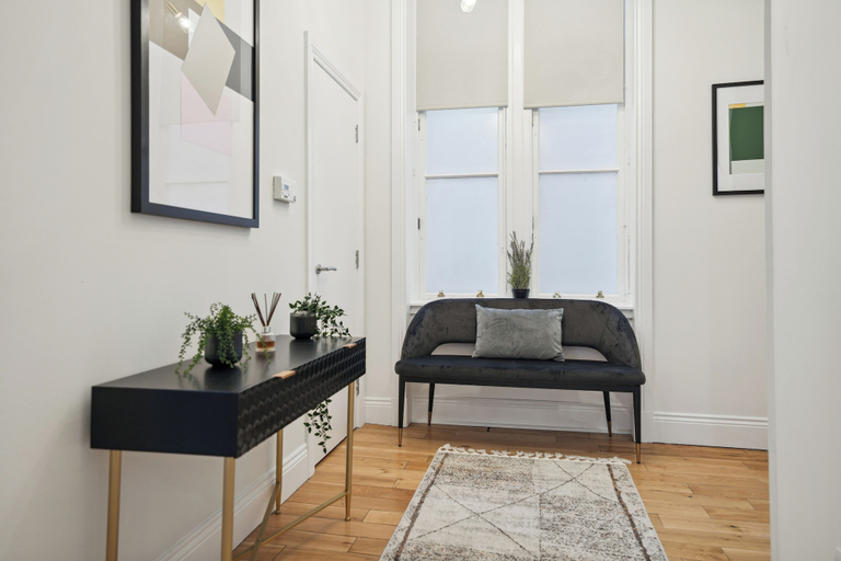 Others 5, Blythswood Apartment 2, Glasgow