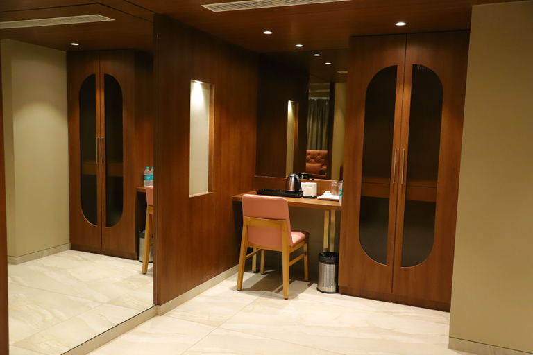 Others 5, Hotel Le Vivanta, Palghar