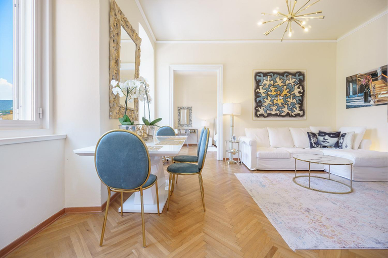 Dining Room 9