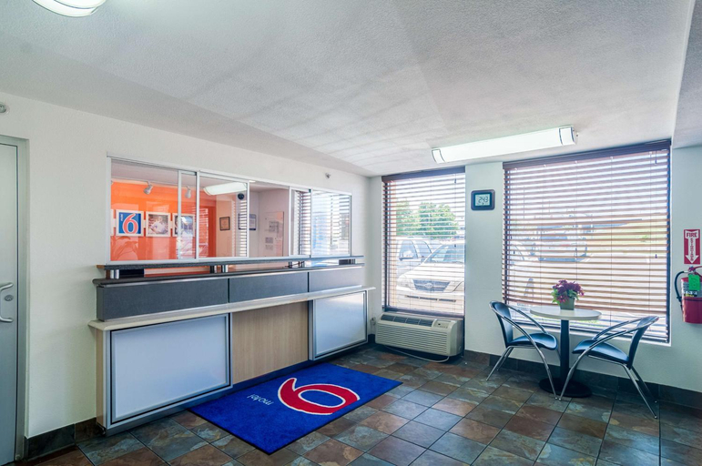 Public Area, Motel 6 Oklahoma City, OK - South, Oklahoma