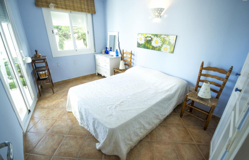 Bedroom 2, Apartment in Calella de Palafrugell - 104297 by MO Rentals, Girona
