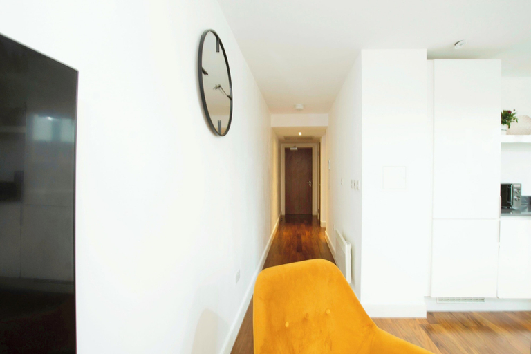 Others 5, Lovely 2 Bed Apartment in Birmingham, Birmingham