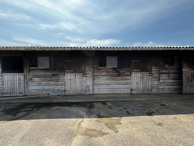 Others 2, 2 Bed Chalet on Working Farm, Devon