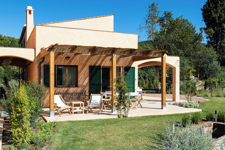 Exterior & Views 2, Borgo Isasco, Savona