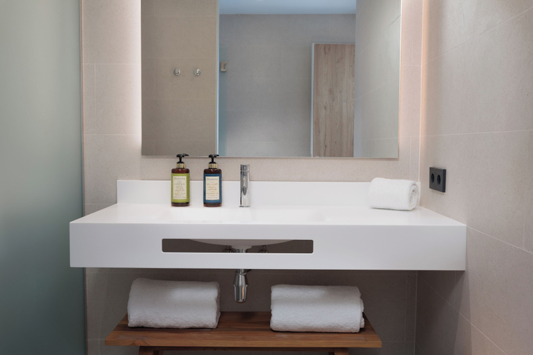 Bathroom 5, Hotel Tembo Barcelona, Barcelona