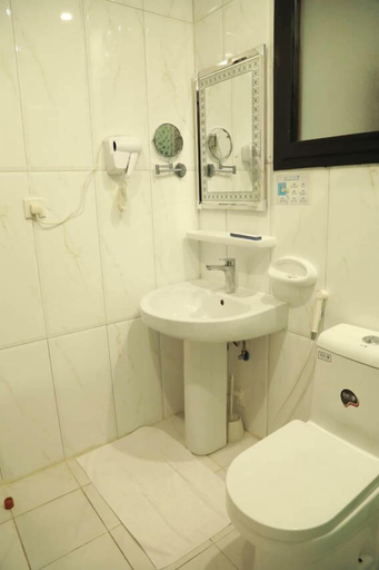 Bathroom 5, Yan Apartments Hotel, Jeddah