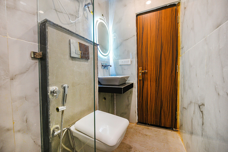 Bathroom, Fabexpress City Walk, Faridabad