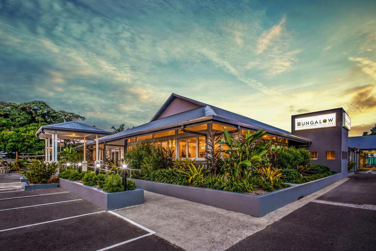 Others 3, Bungalow Hotel, Cairns