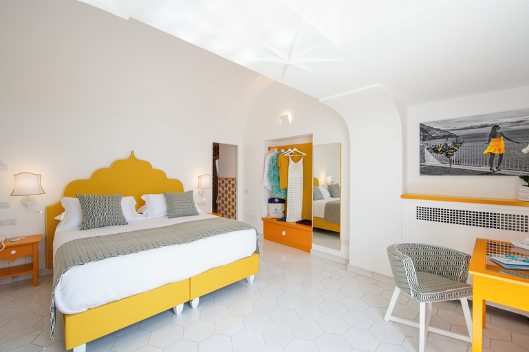 Bedroom 5, Villa Francesco Luxury Suites, Salerno