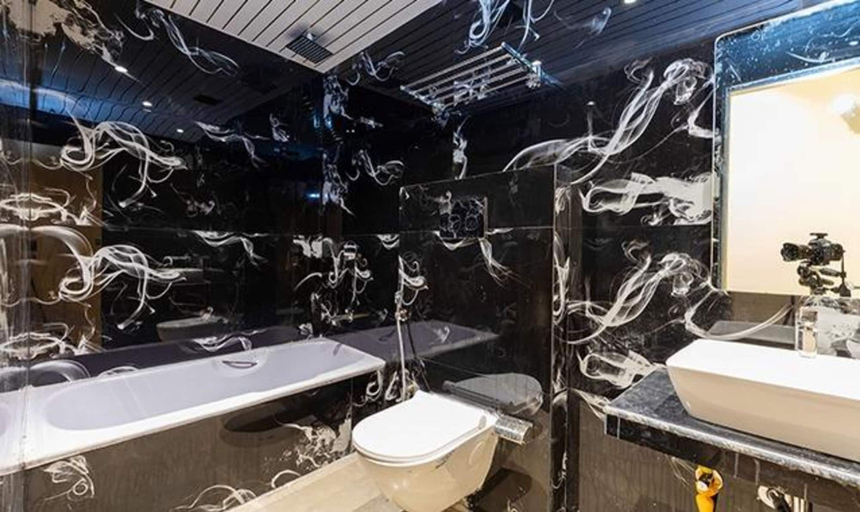 Bathroom 2, Fabexpress Green House, Mumbai Suburban
